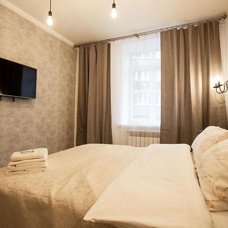 Ultra Lux 3 Rooms Apartment Near Arena City キエフ エクステリア 写真