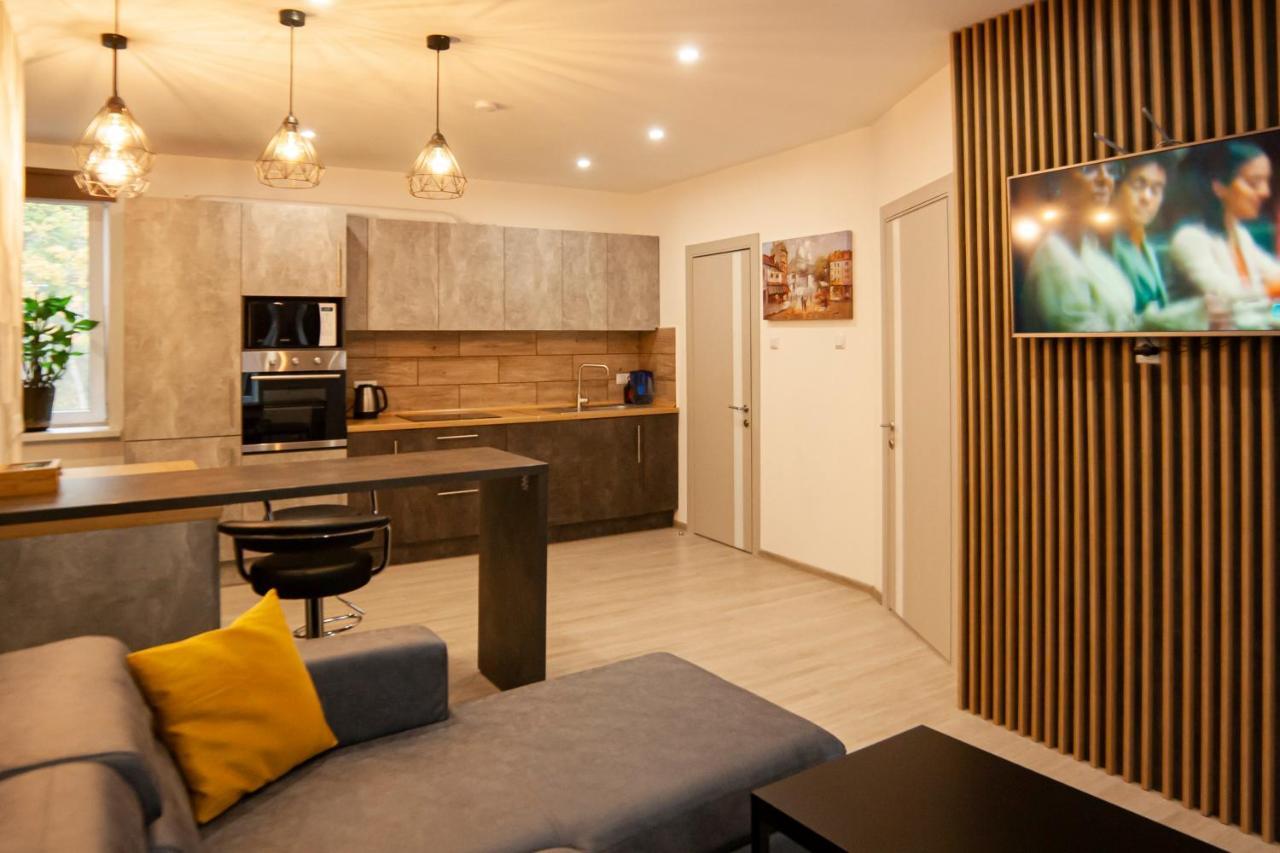 Ultra Lux 3 Rooms Apartment Near Arena City キエフ エクステリア 写真